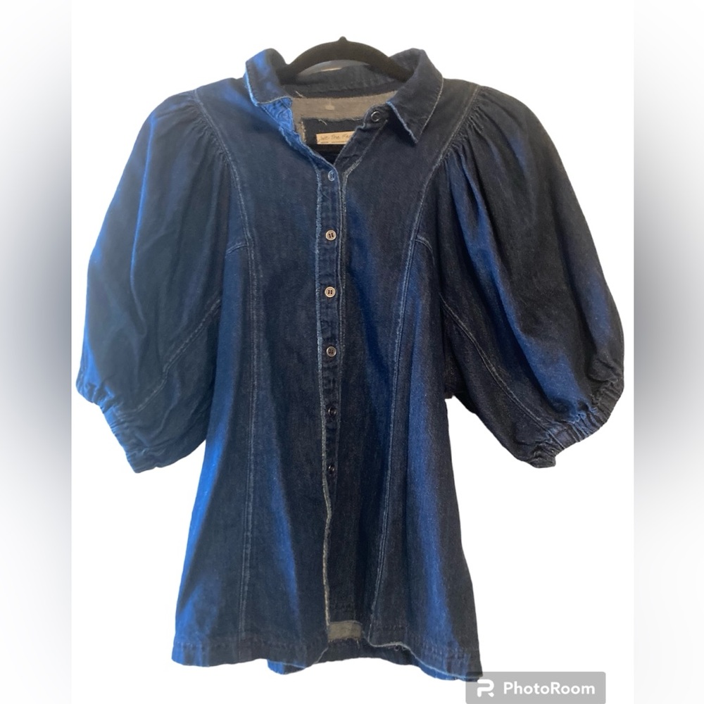 We The Free puffed sleeve Denim Top- PRICE FIRM
